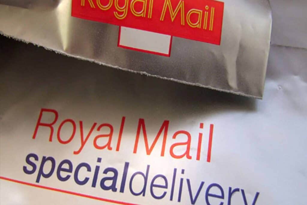royal-mail-special-delivery-carrier